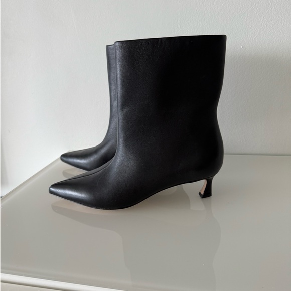 New ANTONIO MELANI Leather Sleek Black Heeled Boots - Picture 4 of 13